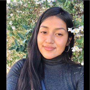 Meet your Posher, Jazmin